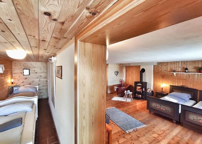 Huette Gerlitzen Regiojet Hotels&cottages בקתה *