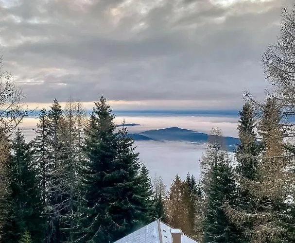 Huette Gerlitzen Regiojet Hotels&cottages בקתה