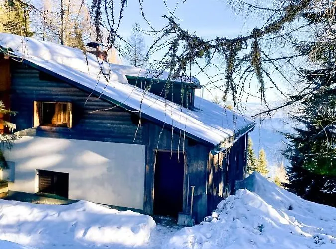 Huette Gerlitzen Regiojet Hotels&cottages בקתה *